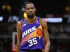 Durant Misses USA Basketball Practice Due to Sore Calve, Injury Not Considered Serious