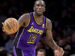 Journalist: Prince Signs with Bucks for One Year