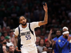 Jones Signs a 3-Year, $30 Million Contract with the Clippers